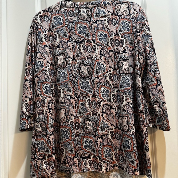 PerCeption Concepts Beige/Blue Paisley Top Pinned Front Buttons 3/4 Sleeves lar - Picture 6 of 7